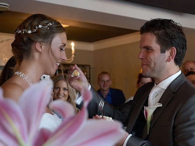 Professionele trouwfilm – Aansnijden bruidstaart in De Markies – Wijchen – Noord-Brabant
