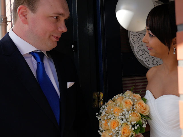 Weddingfilm Den Bosch - De ontmoeting - And they meet